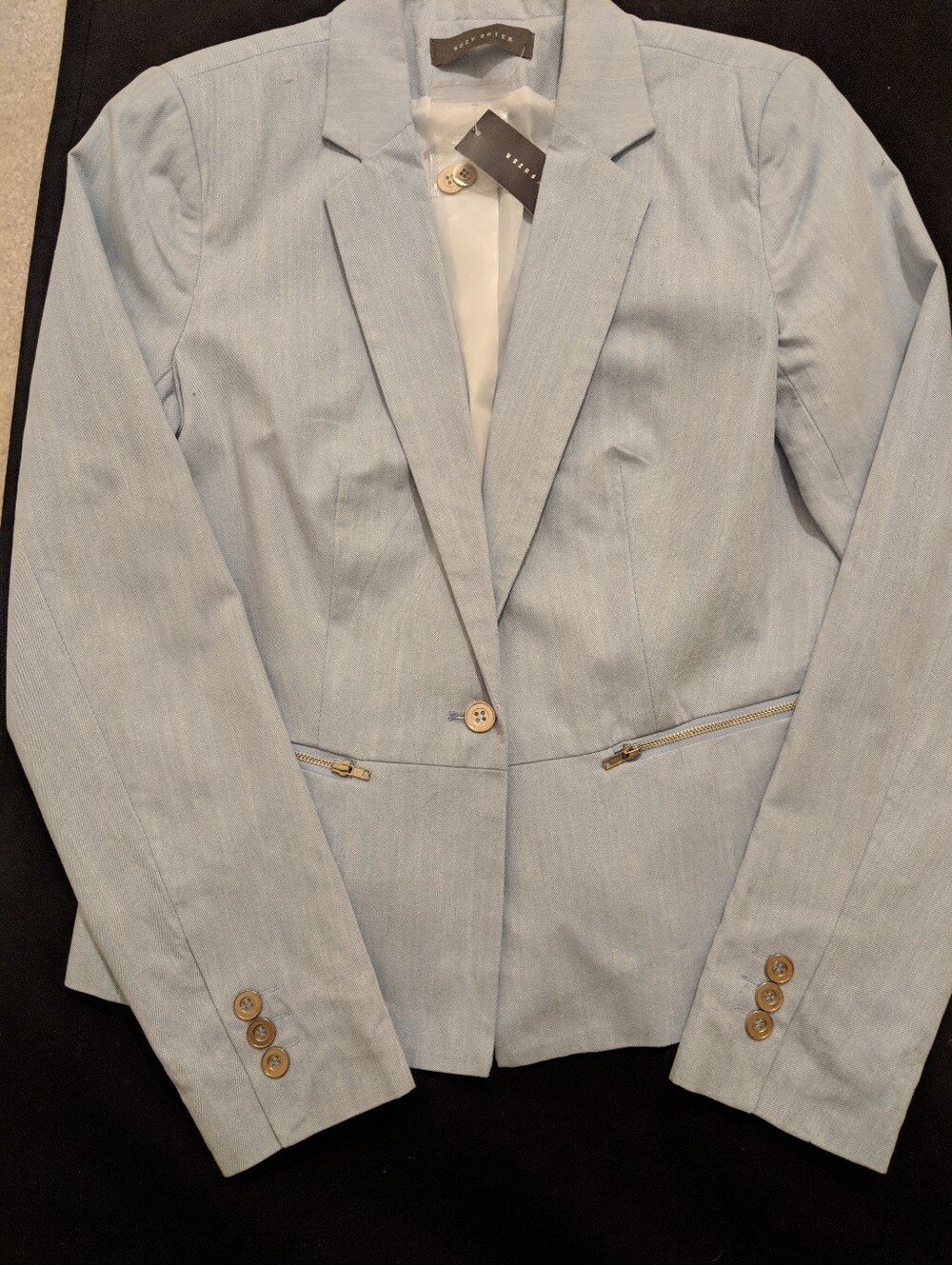 Light Blue Tailored Blazer with Zipper Pockets - Picture 4 of 4